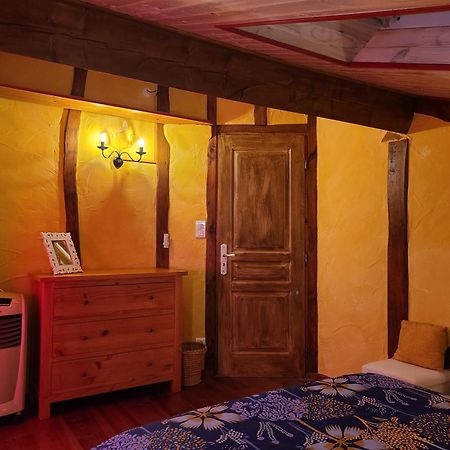 - - - - -Les Colombages - - - - Chambre D'Hotes-Gite- Classement Gite 3 Etoiles Mirepoix  Exterior foto